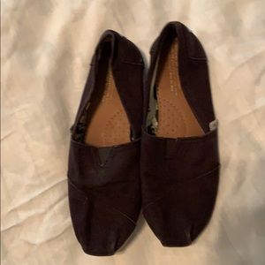 Black Toms size 7
